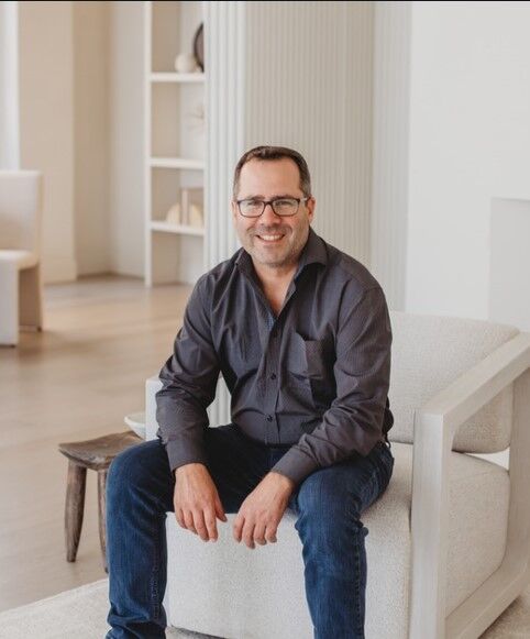 Derek Breton, Fonthill real estate agent